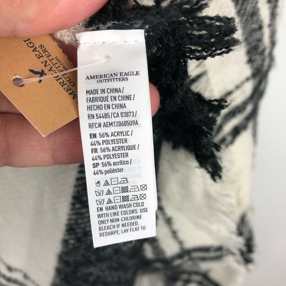 American Eagle Outfitters Black and White Scarf or Wrap - Picture 4 of 6